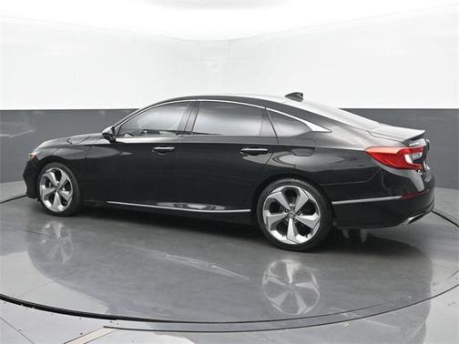 2018 Honda Accord Touring 2.0T