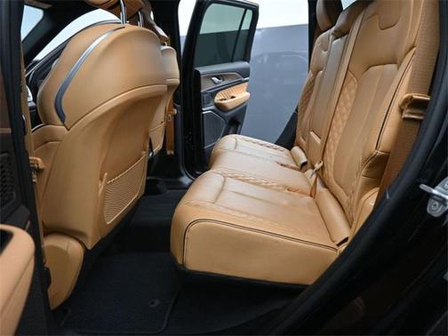 2022 Jeep Grand Cherokee Summit