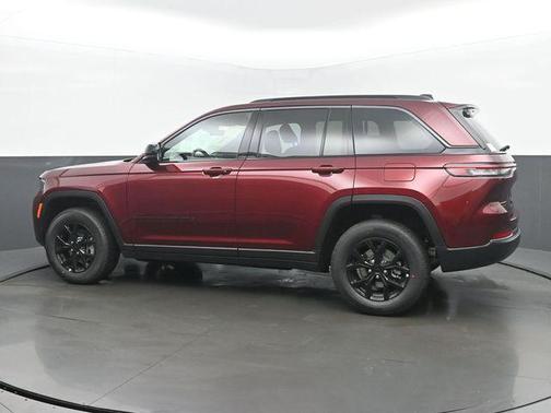 2026 Jeep Grand Cherokee Altitude