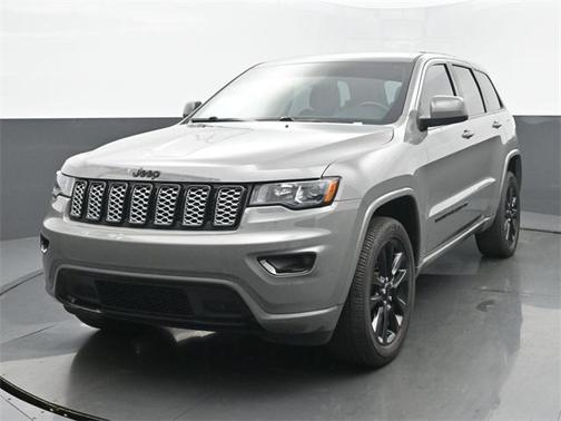 2022 Jeep Grand Cherokee Laredo