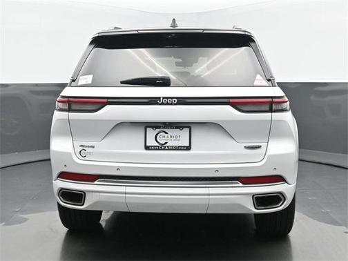 2022 Jeep Grand Cherokee Summit