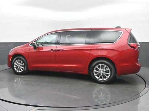 Pr6 2027 Chrysler Pacifica L