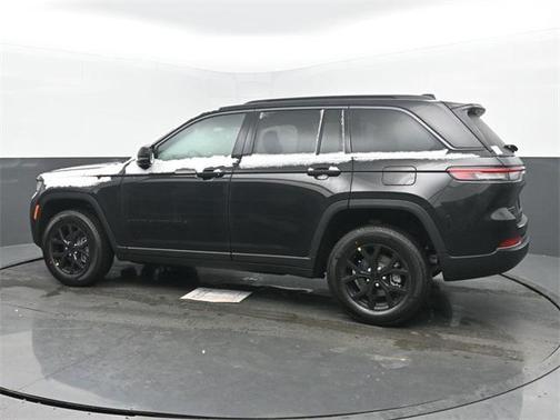 2026 Jeep Grand Cherokee Altitude