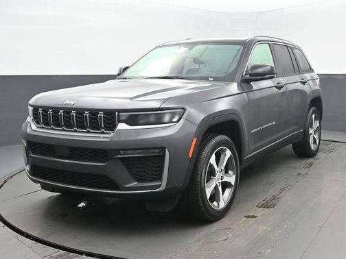 Baltic Gray Metallic Clearcoat 2026 Jeep Grand Cherokee Limited SUV