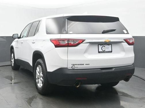 Summit White 2019 Chevrolet Traverse LS