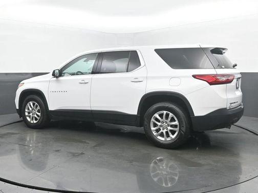 Summit White 2019 Chevrolet Traverse LS