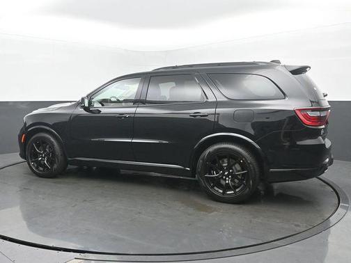 DB Black Crystal Clearcoat 2026 Dodge Durango GT Premium HEMI V8