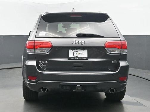 Granite Crystal Metallic Clearcoat 2020 Jeep Grand Cherokee Overland