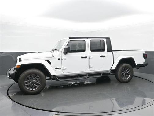 2024 Jeep Gladiator Sport S