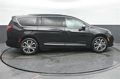 2026 Chrysler Pacifica L