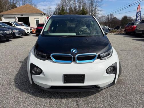 Capparis White w/ BMW i Frozen Blue Accent 2015 BMW i3 Base