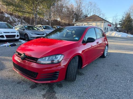 2016 Volkswagen Golf GTI 2.0T SE 4-Door