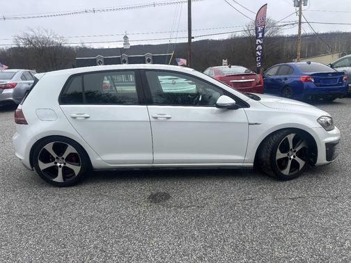 2016 Volkswagen Golf GTI 2.0T S 4-Door