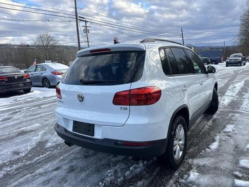 2016 Volkswagen Tiguan S