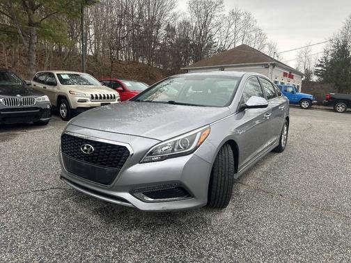 2016 Hyundai SONATA Hybrid SE