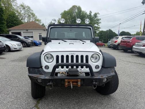 Bright White Clearcoat 2014 Jeep Wrangler Unlimited Sport