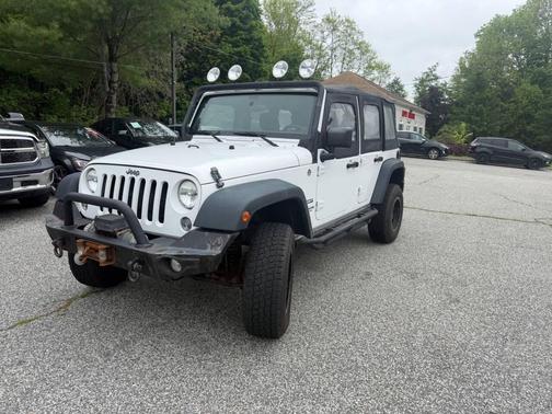 Bright White Clearcoat 2014 Jeep Wrangler Unlimited Sport