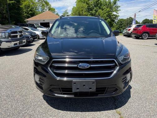 Shadow Black 2018 Ford Escape SE