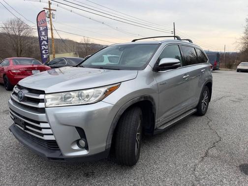 2018 Toyota Highlander Hybrid XLE