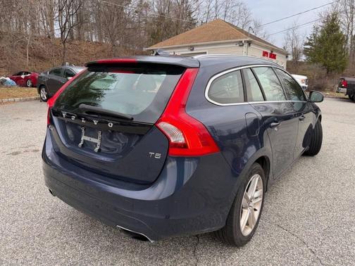2015 Volvo V60 T5 Platinum