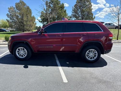 2020 Jeep Grand Cherokee Laredo