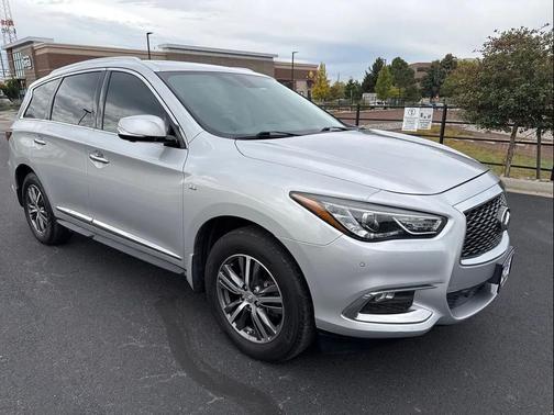 2017 INFINITI QX60 Base