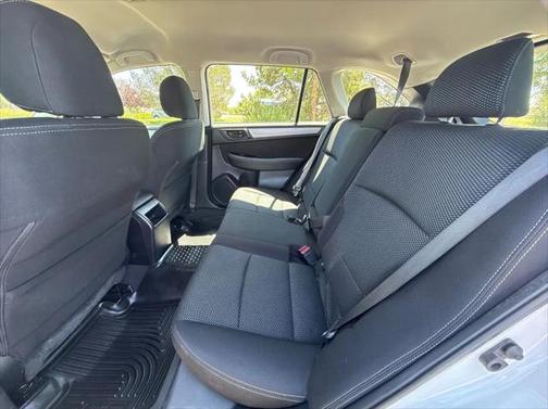 2019 Subaru Outback 2.5i