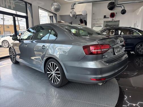 2016 Volkswagen Jetta 1.8T Sport