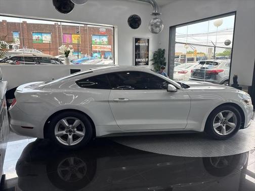 2015 Ford Mustang EcoBoost