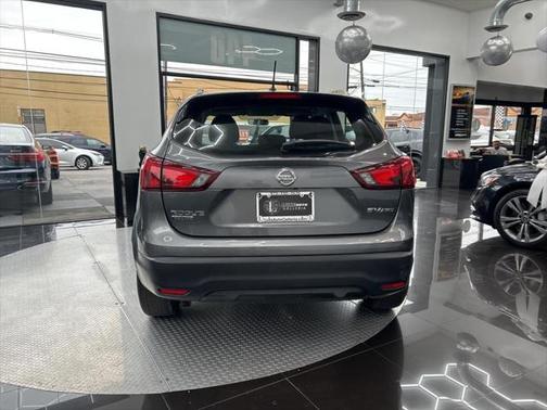 2018 Nissan Rogue Sport SV
