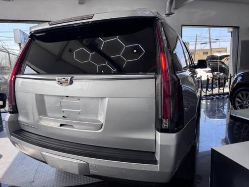2016 Cadillac Escalade Premium