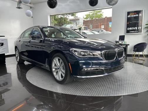2017 BMW 750 i xDrive