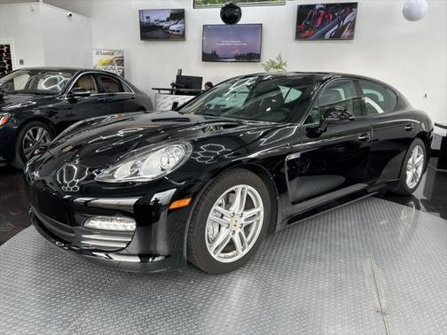 2011 Porsche Panamera 4
