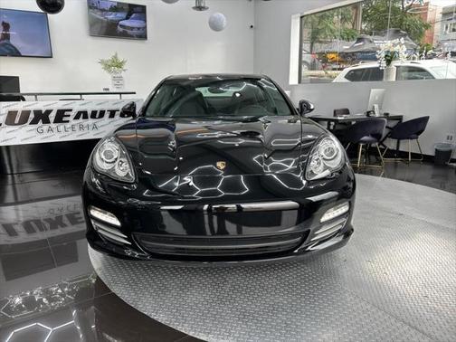 2011 Porsche Panamera 4