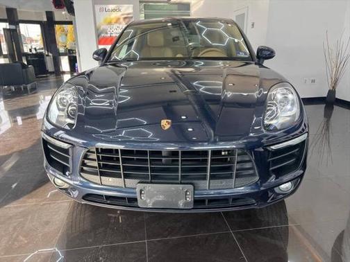 2017 Porsche Macan Base