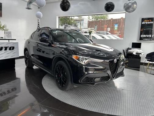 2018 Alfa Romeo Stelvio Base
