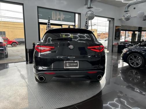 2018 Alfa Romeo Stelvio Base