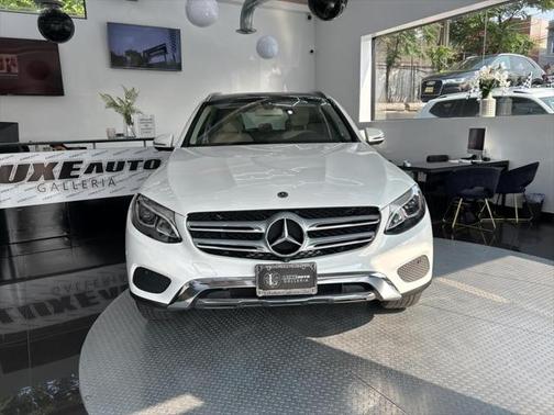 2017 Mercedes-Benz GLC 300 4MATIC