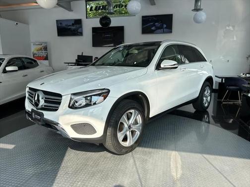 2017 Mercedes-Benz GLC 300 4MATIC
