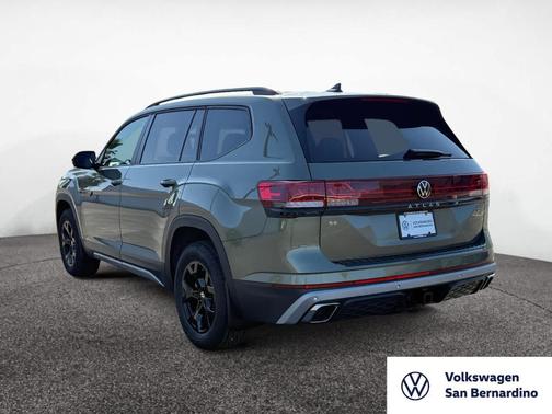 2025 Volkswagen Atlas 2.0T Peak Edition