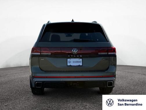 2025 Volkswagen Atlas 2.0T Peak Edition