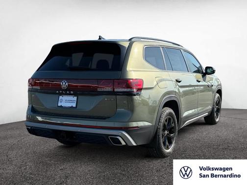 2025 Volkswagen Atlas 2.0T Peak Edition