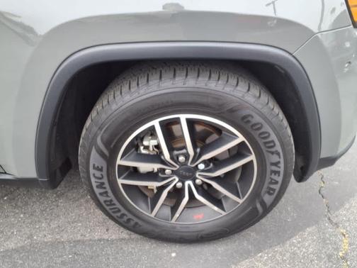 2020 Jeep Grand Cherokee Trailhawk