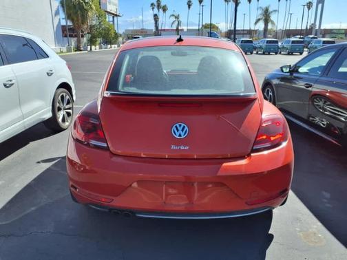 2019 Volkswagen Beetle 2.0T SE