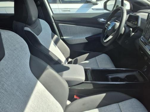2025 Volkswagen ID.4 Pro