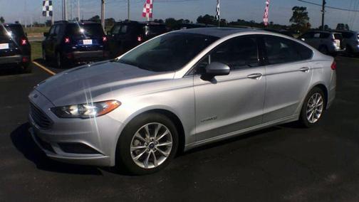 2017 Ford Fusion Hybrid SE