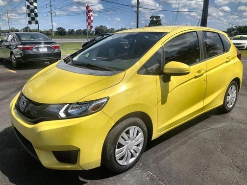 Mystic Yellow Pearl 2017 Honda Fit LX