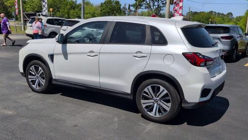 Diamond White Pearl 2021 Mitsubishi Outlander Sport 2.0 ES
