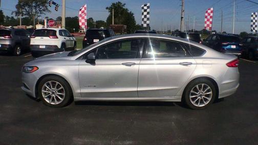 2017 Ford Fusion Hybrid SE