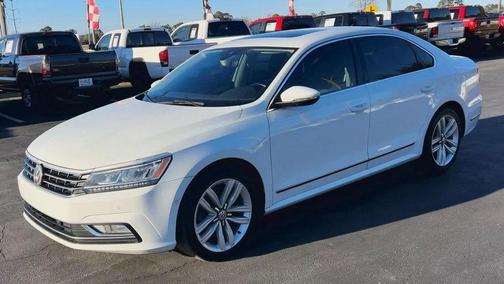 2017 Volkswagen Passat 1.8T SEL Premium
